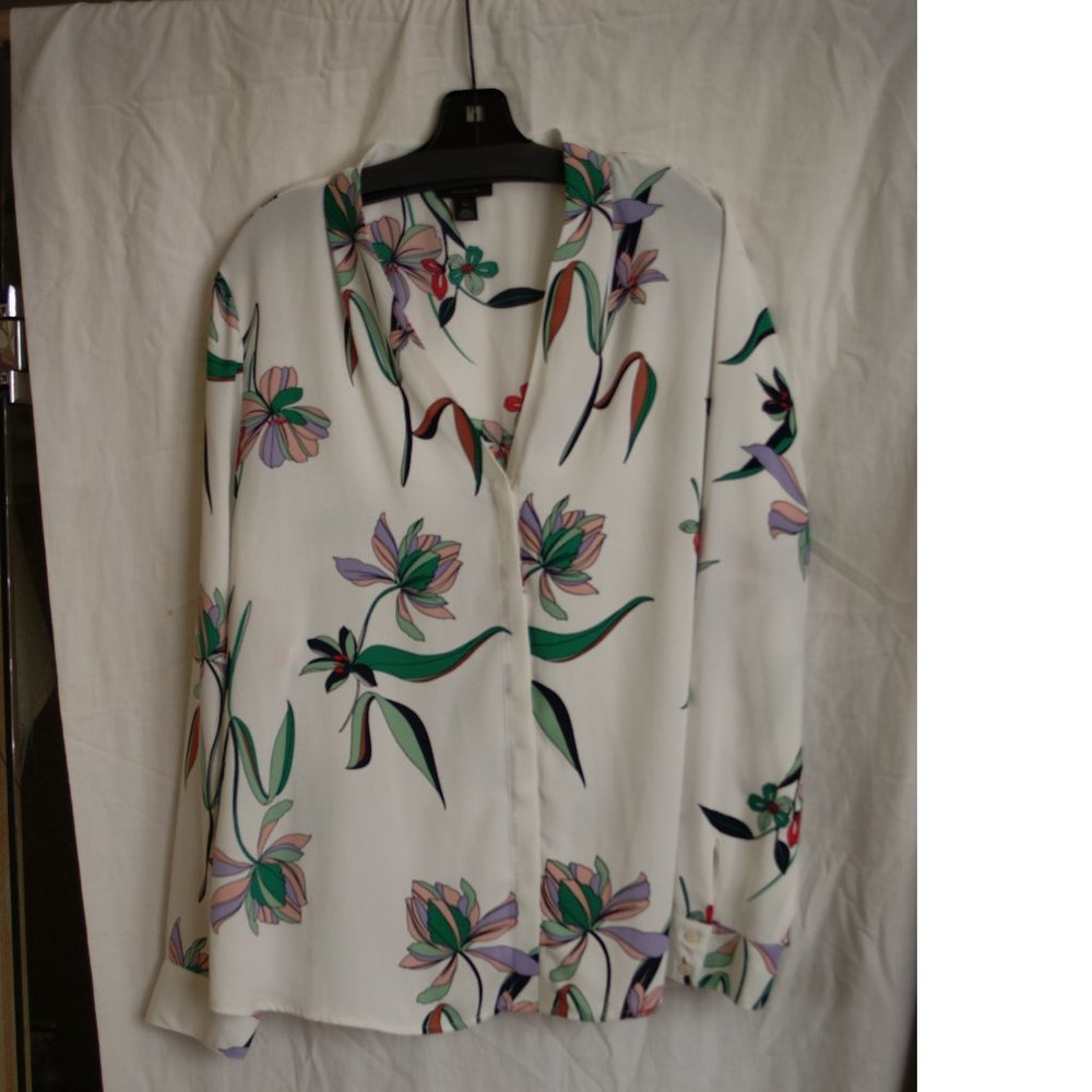 Halogen long sleeve floral blouse